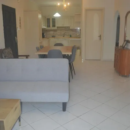 Kontogialos Pool * 펠레카스