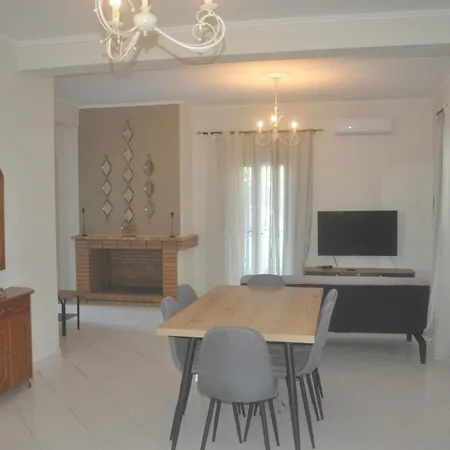 Kontogialos Pool Apartman *